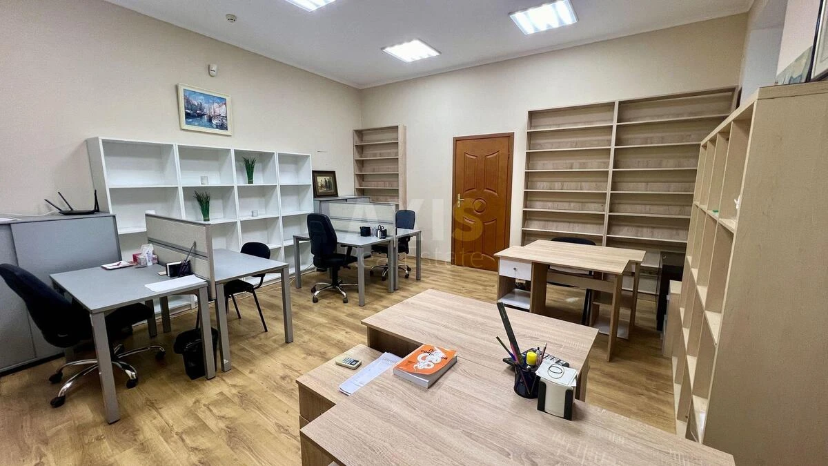 Офис ул. Шелковичная 30А, 72м2650141