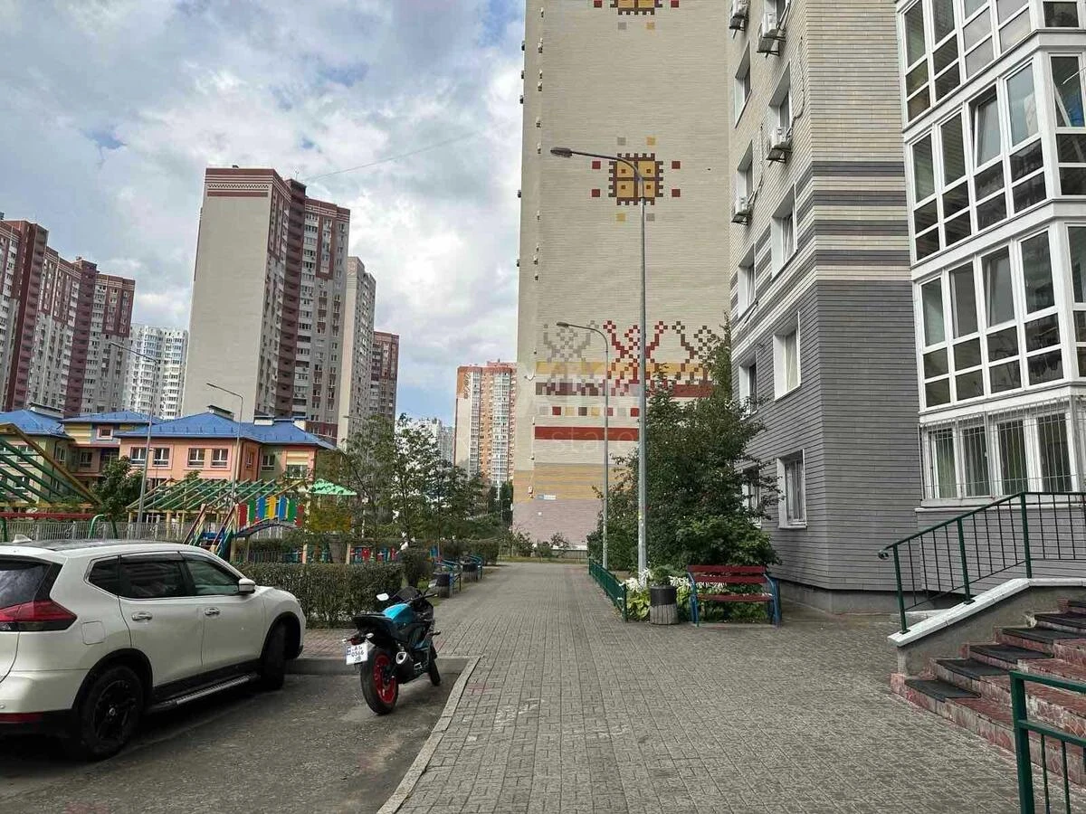 3к квартира ул. Чавдар Елизаветы 216504814