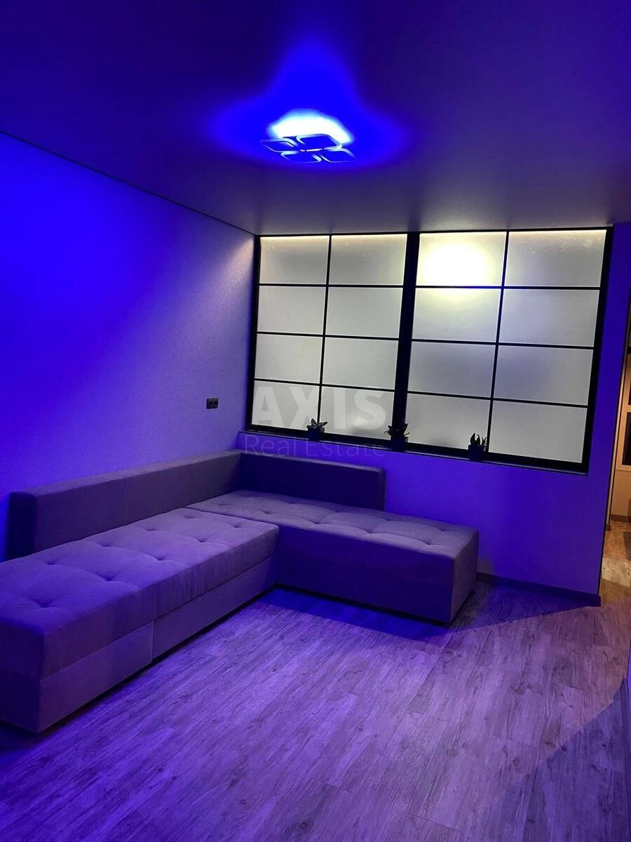 1k apartment vul. Petropavlivs'ka 40687853