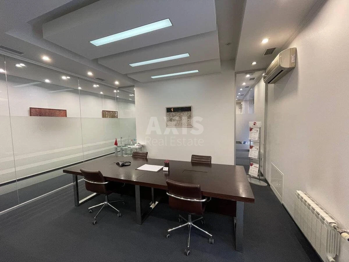 Office prov. Panfilovciv 1, 1500m267003