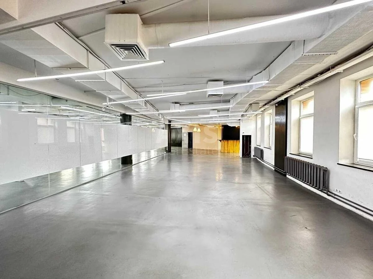 Office bul. Lesi Ukrai'nky 23Б, 412m2686886