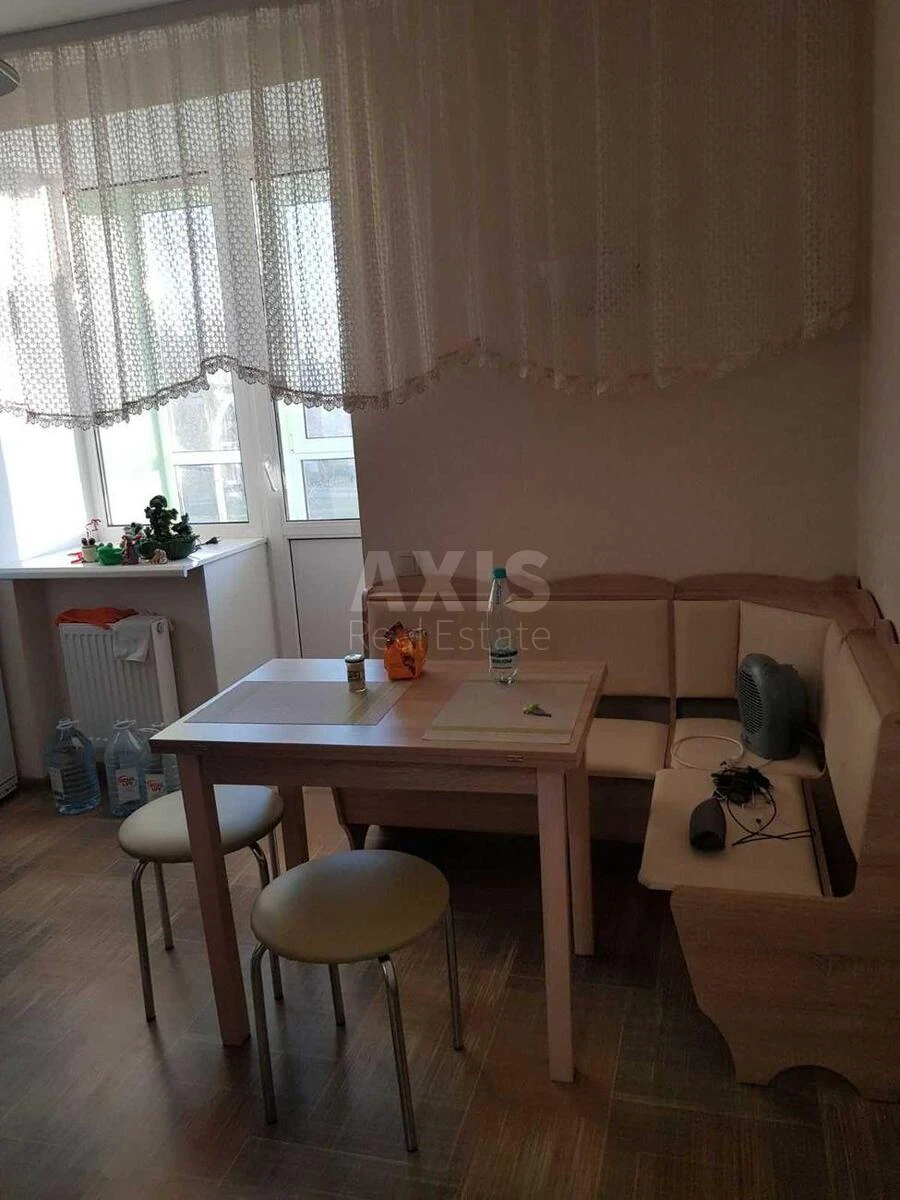 1k apartment bul. Vernads'kogo Akademika 24643220