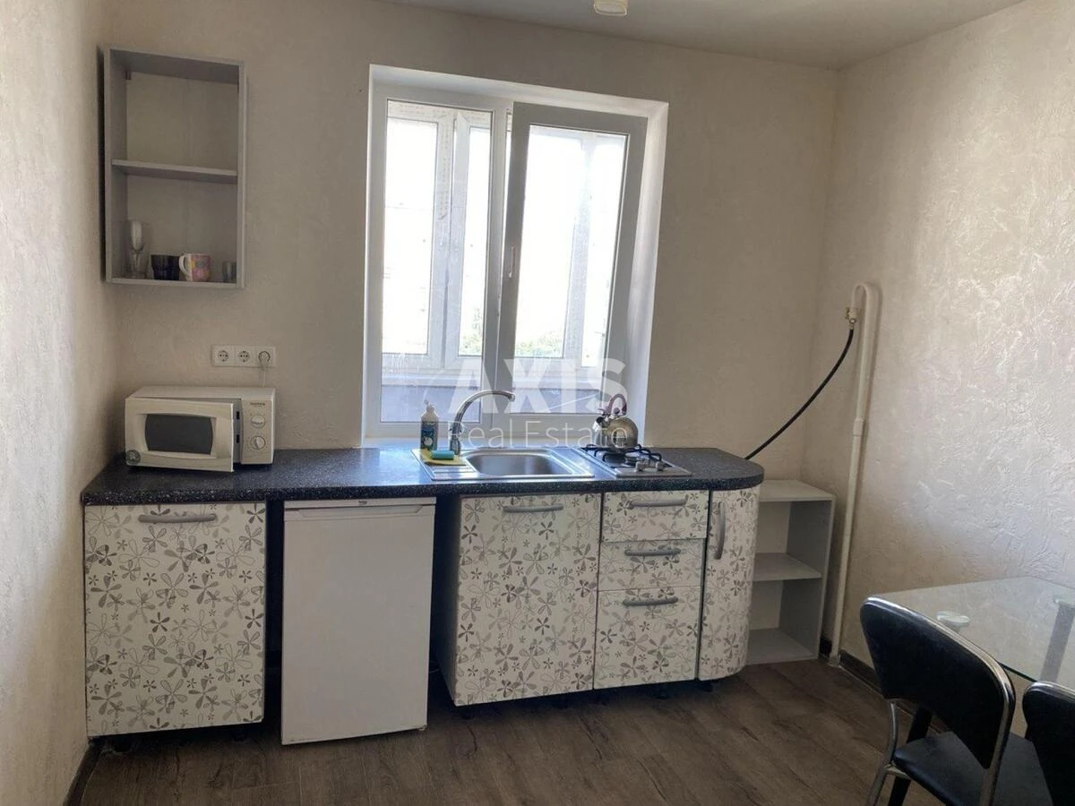 1k apartment pr-t Chervonoyi Kalyny 470281