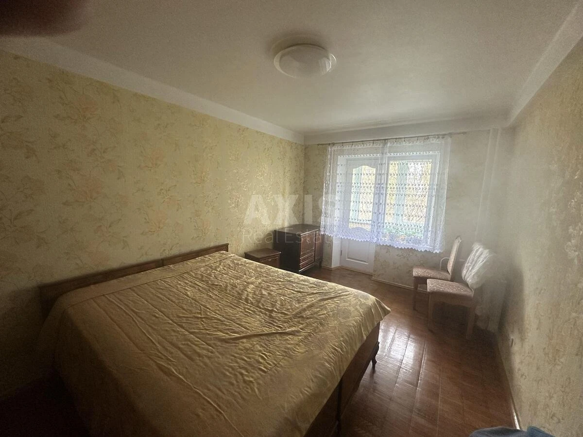 2k apartment vul. Jevgena Konoval'cja 37671628