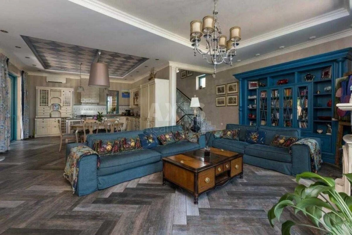 House vul. Lokomotyvna, 340m2, Kyiv city640220