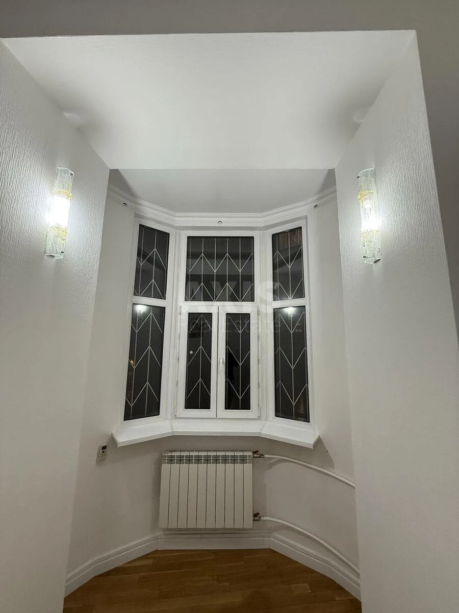 Office vul. Antonovycha 10А, 125m2641294