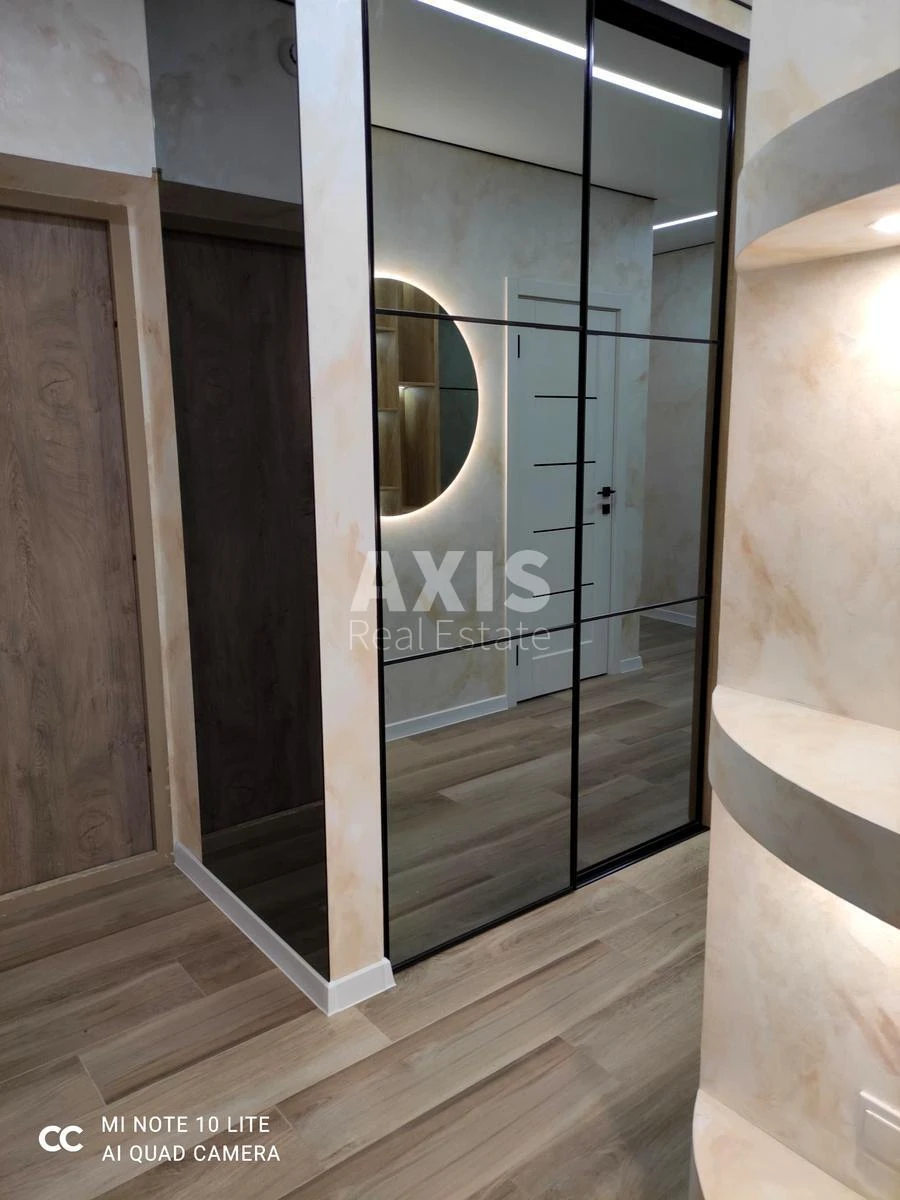 2к квартира ул. Заболотного Академика 1637868