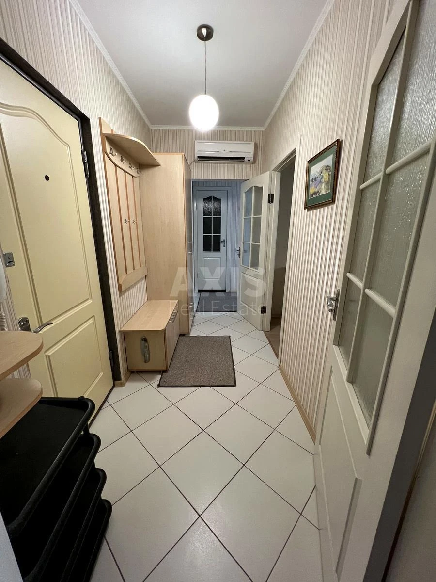 2к квартира ул. Ахматовой Анны 16В6899411