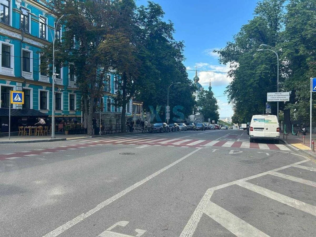 Объект торговли ул. Владимирская 6, 76м264676