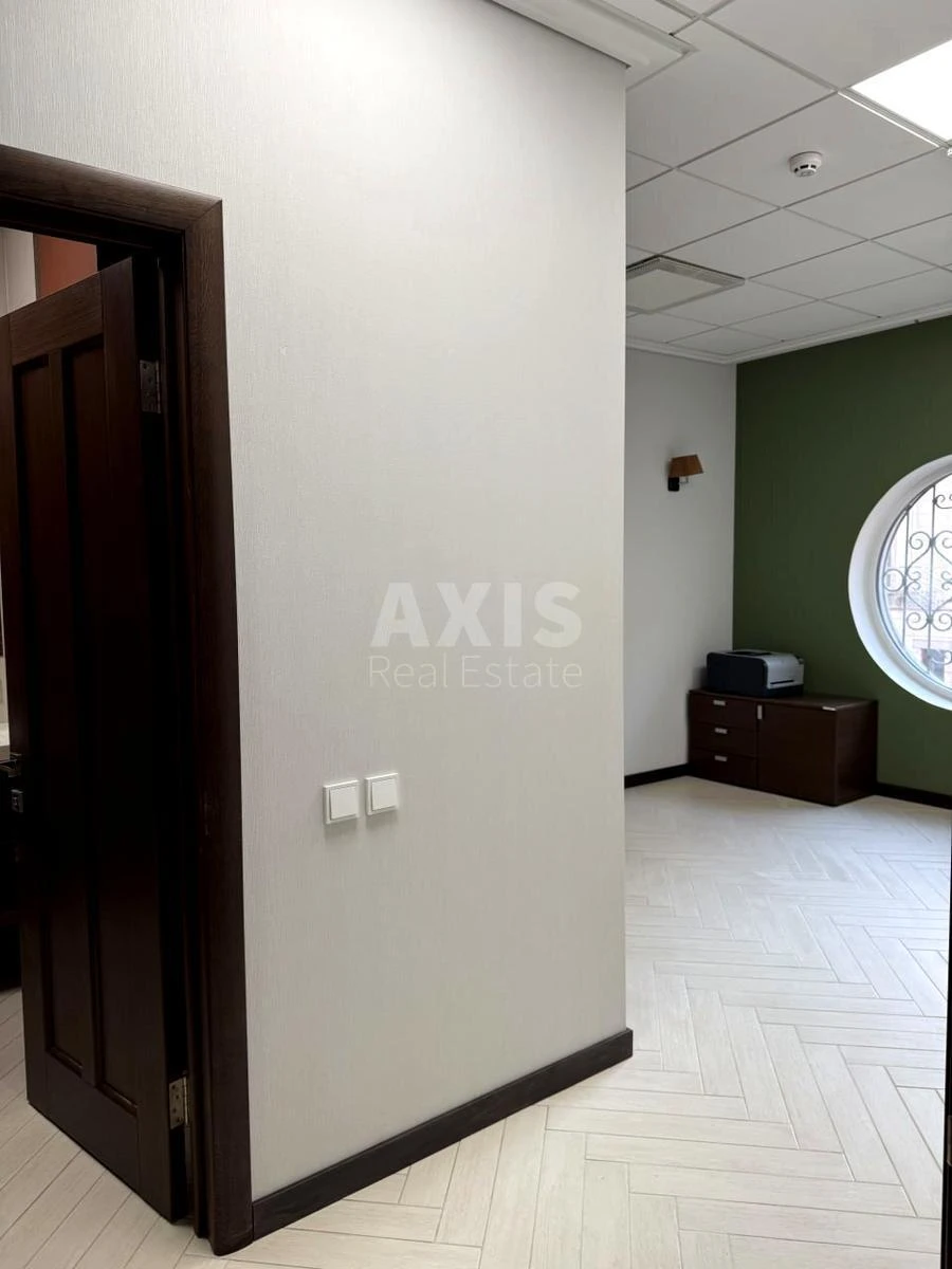 Office vul. Rustaveli Shota 44, 145m2692566