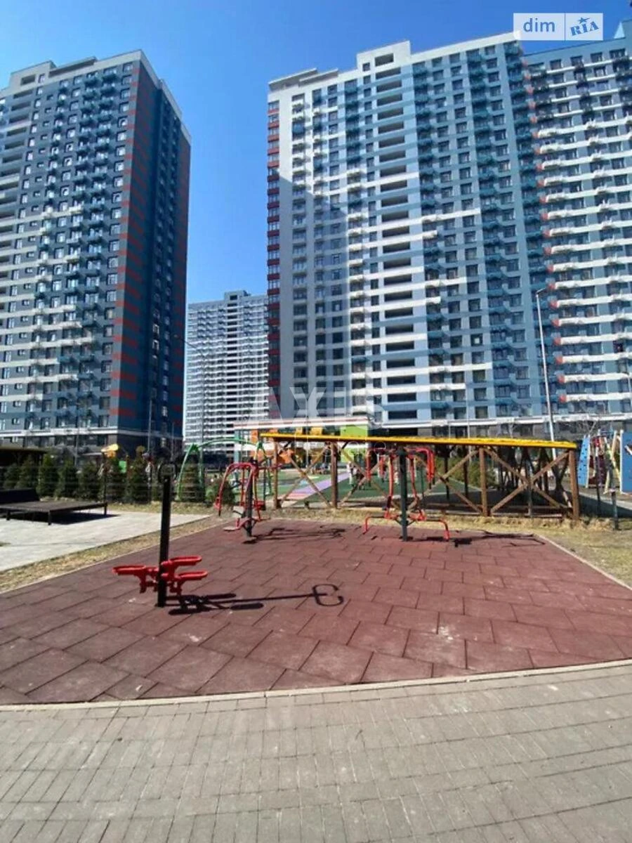 1k apartment vul. Sverstjuka Jevgena six D66669