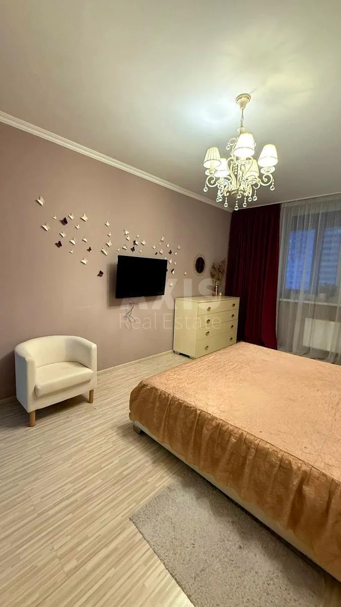 3к квартира ул. Ахматовой Анны 30645302