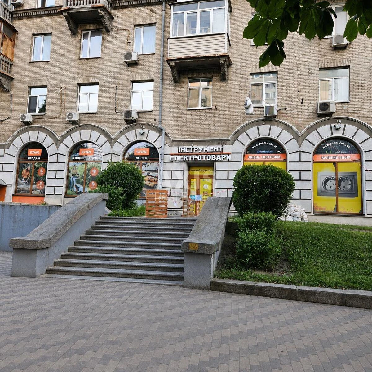 Объект торговли пр-т Воздушных Сил 14/17, 350м269828