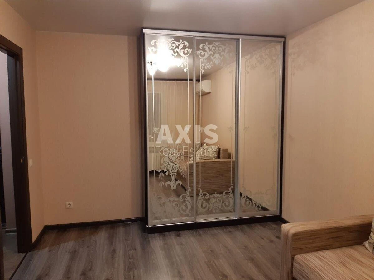 1k apartment vul. Bratstva tarasivtsiv 5B696584