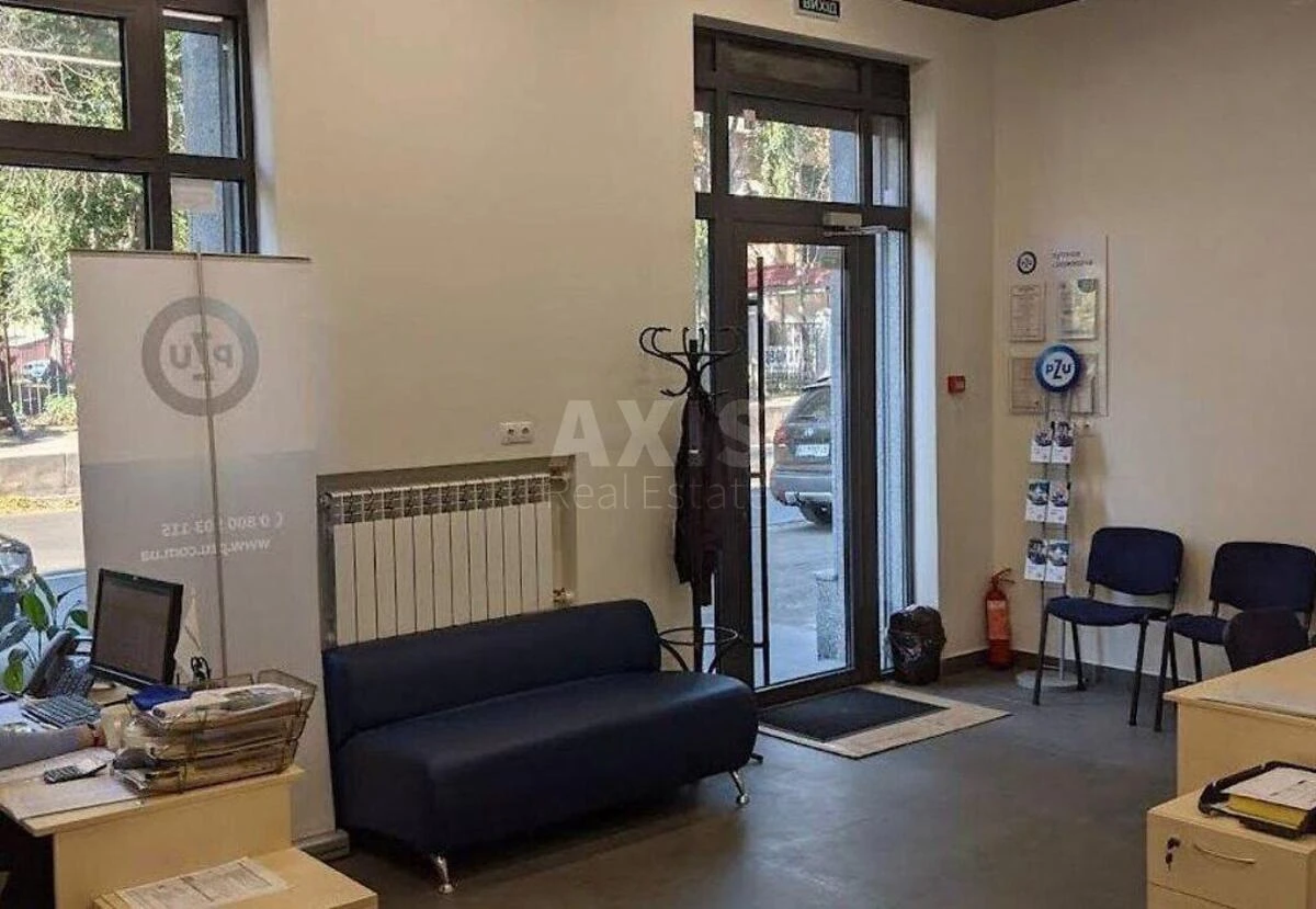 Объект торговли ул. Головко Андрея 29, 38м2545090