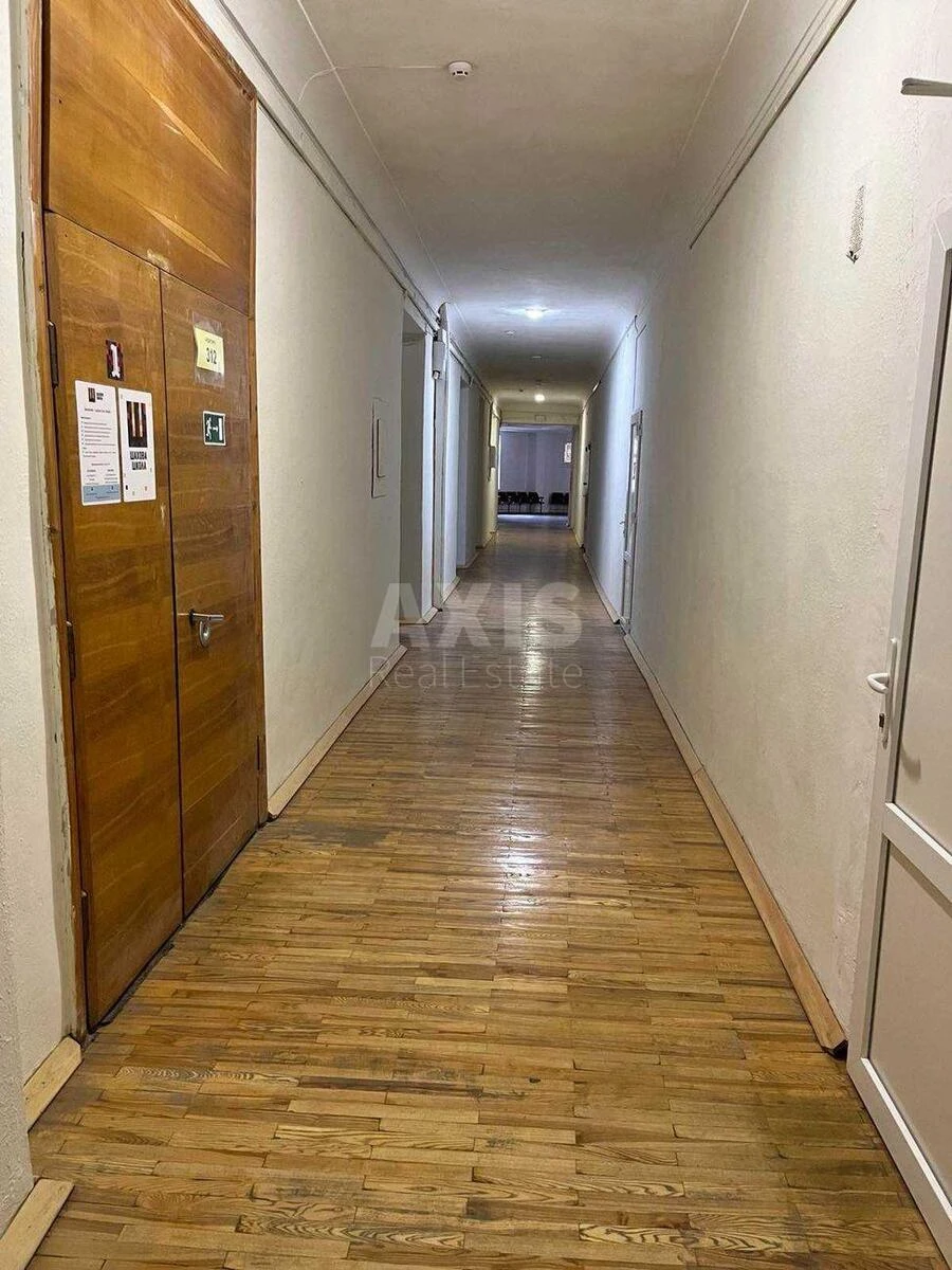 Trade object vul. Dmytrivs'ka 71, 4200m2656833