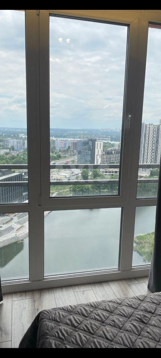 2k apartment nab. Dniprovs'ka 20А7097610