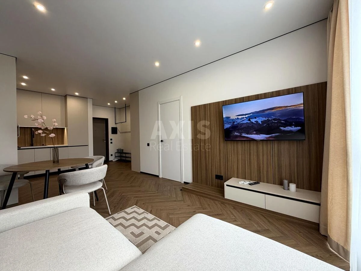 1k apartment nab. Dniprovs'ka 15К6940710
