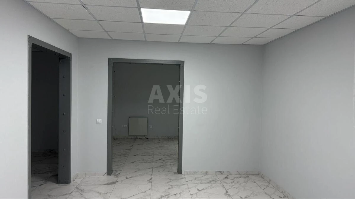 Объект торговли ул. Ревуцкого 54А, 98м26990413
