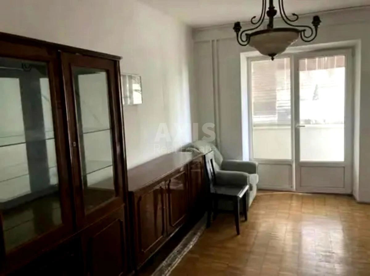 3k apartment vul. Bratyslavs'ka 36/2665000