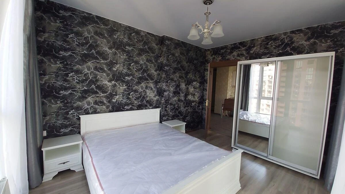 2к квартира ул. Виктора Некрасова 10682038