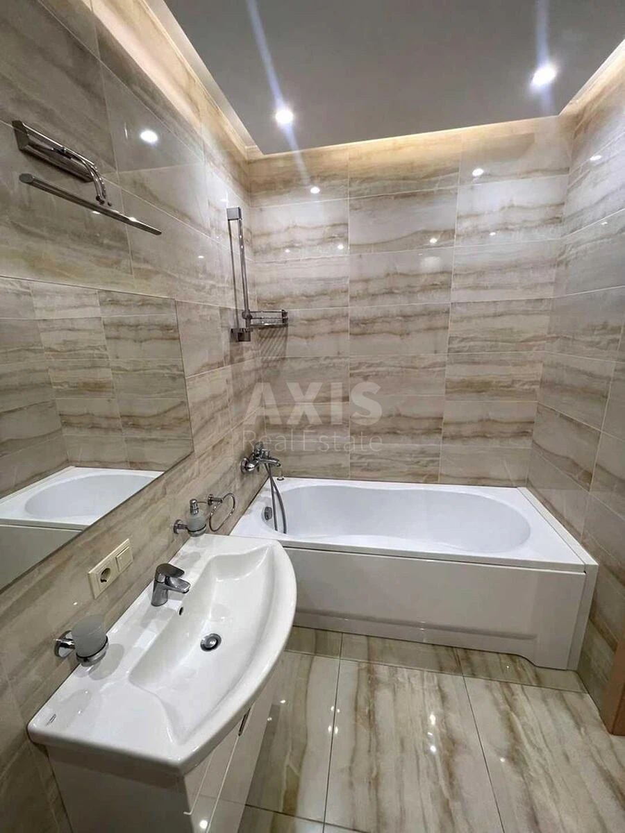 1к квартира ул. Драгоманова 40Е712637