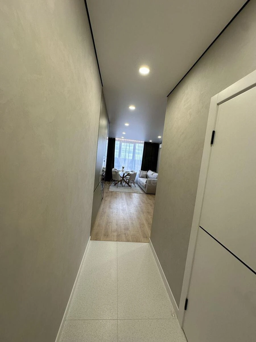 1k apartment vul. Oleksandra Olesja 106710511