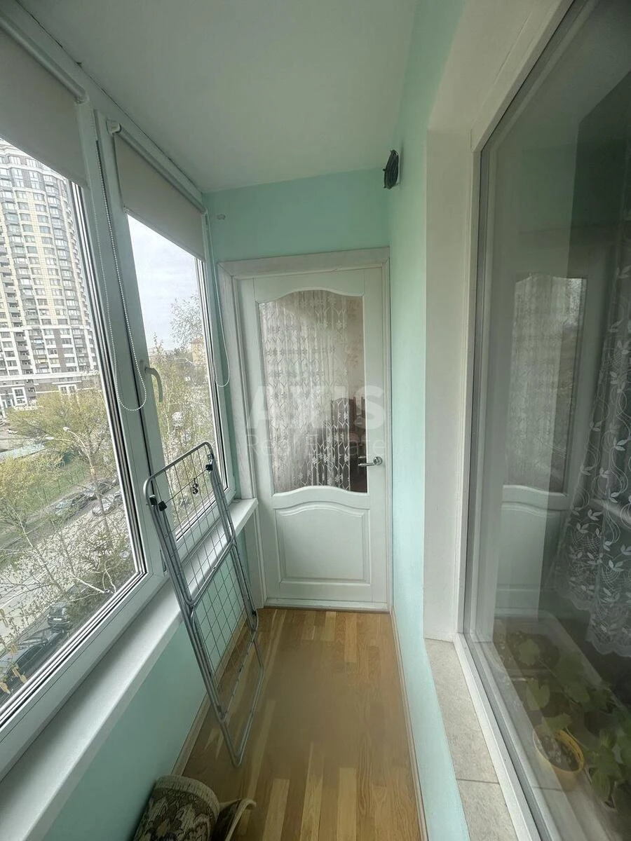 2k apartment vul. Jevgena Konoval'cja 376716213