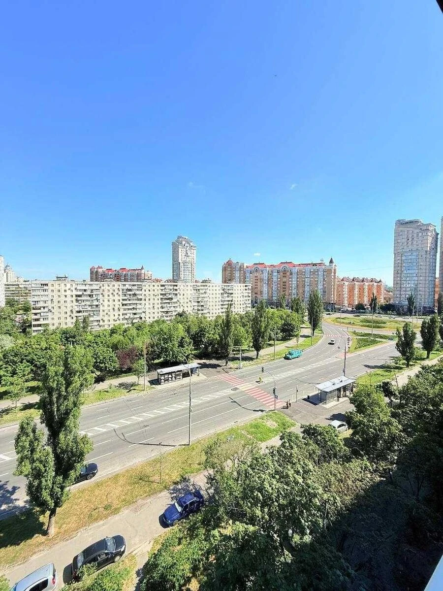3k apartment vul. Oleksandra Arhypenka 10718598