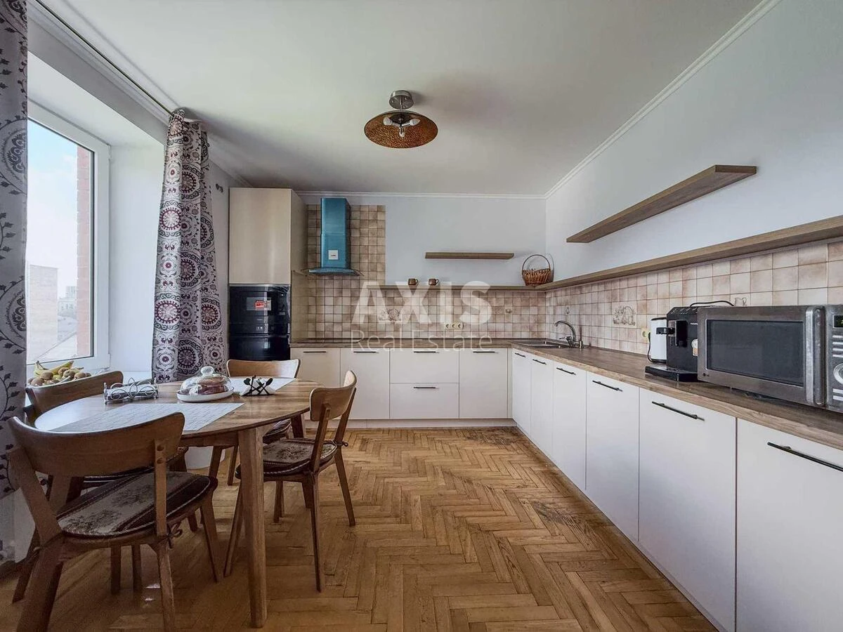 5k apartment vul. Turivs'ka 52/58572680