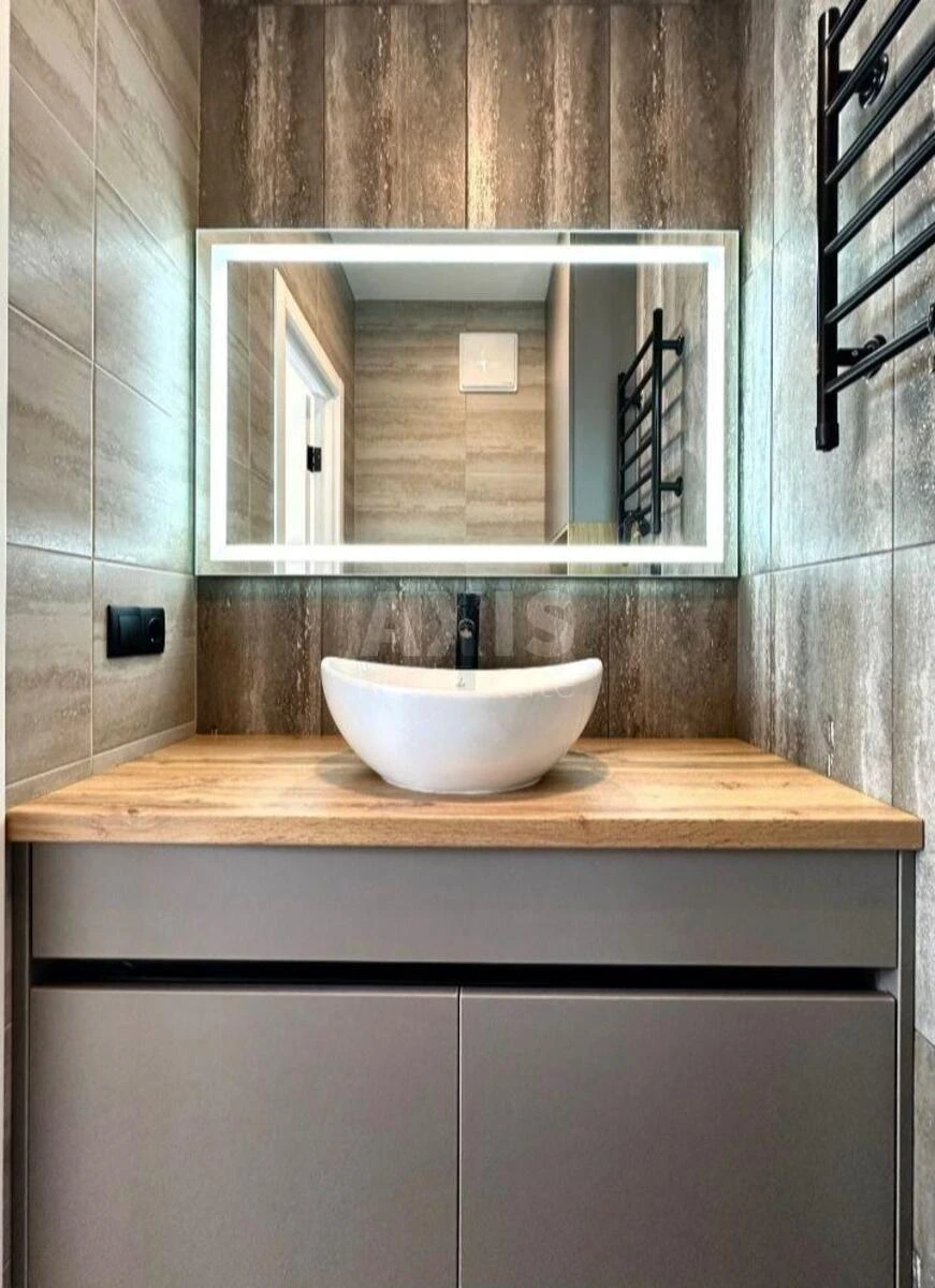 2k apartment nab. Dniprovs'ka 20А7097614
