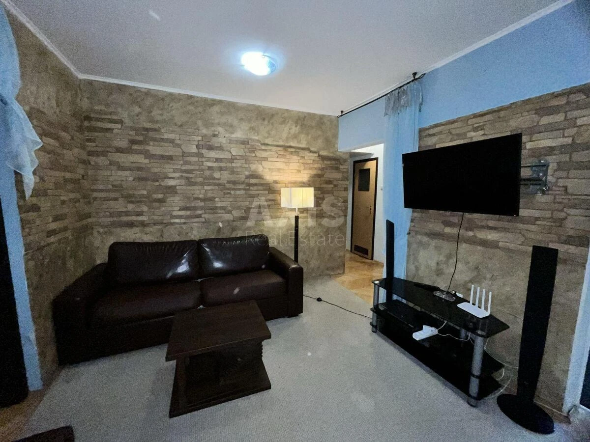 2k apartment vul. Puljuja Ivana 1А641498