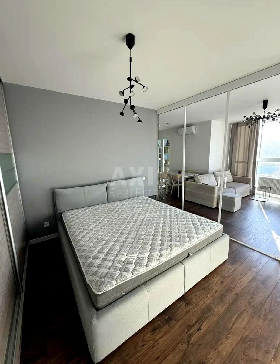 1k apartment vul. Malevycha Kazymyra 89644642