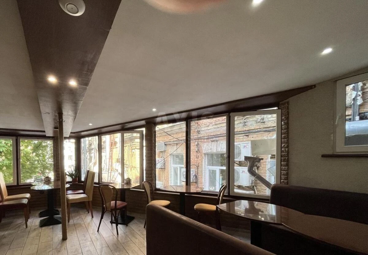 Trade object vul. Sagajdachnogo Petra 10, 220m2647843