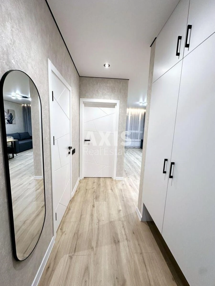 1k apartment vul. Rodyny Kristeriv 20640329