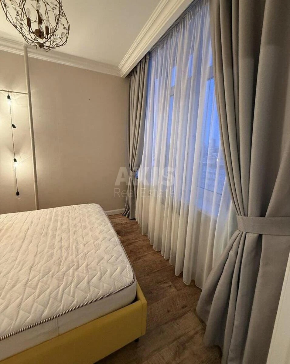 2к квартира ул. Писаржевского Академика 8648215