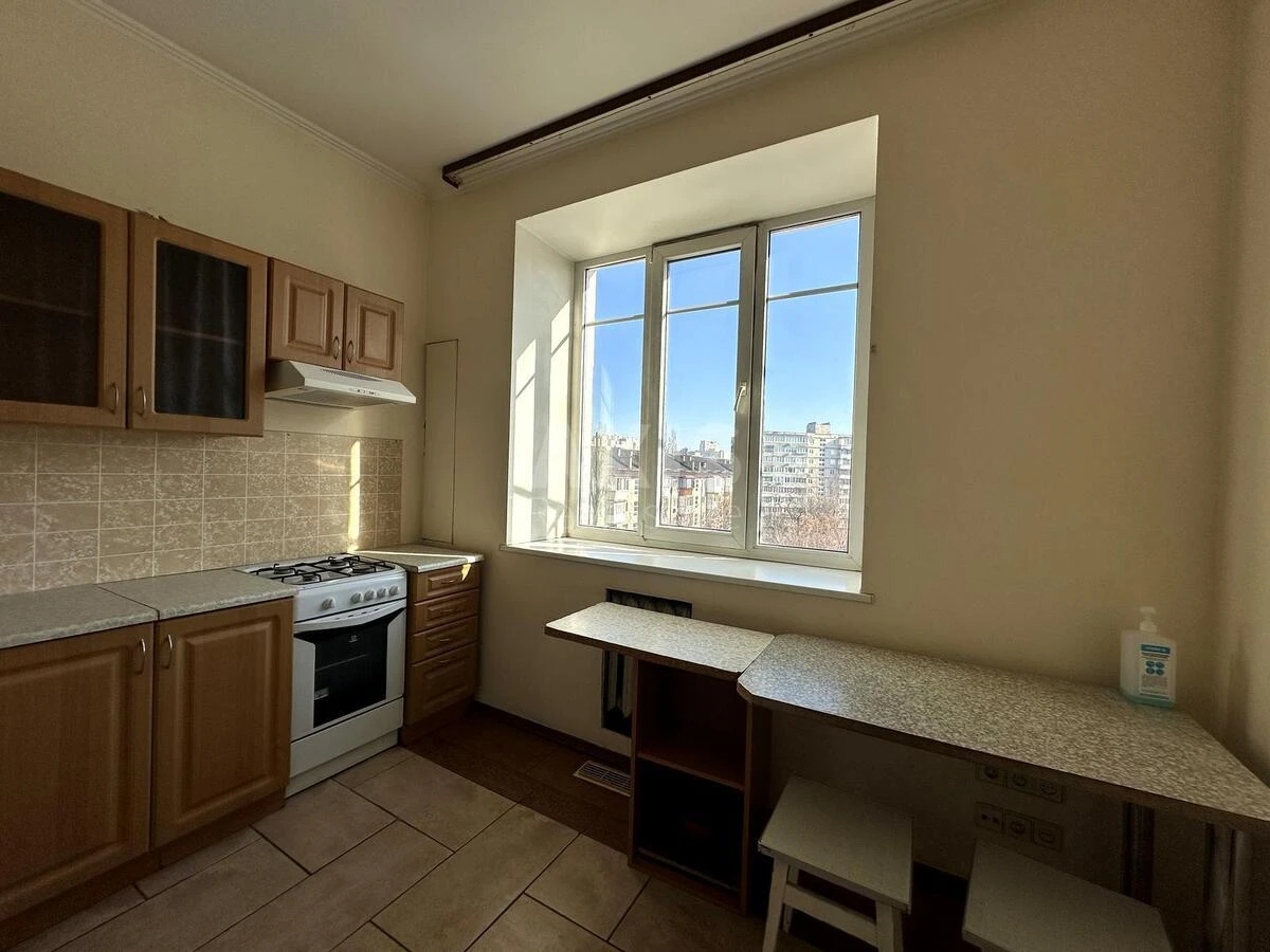 1k apartment pr-t Sobornosti 36655818