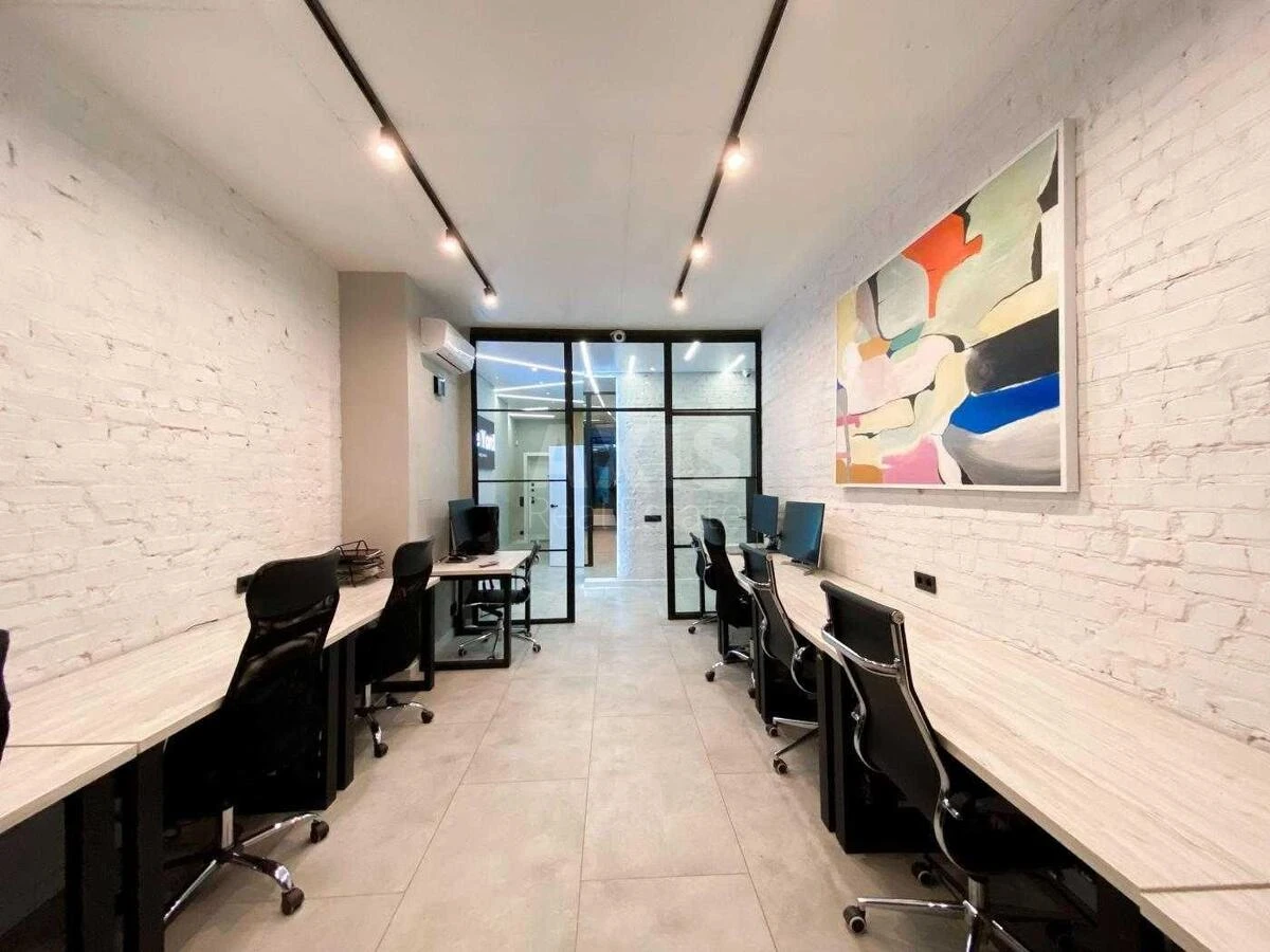 Офис ул. Андрея Верхогляда 19А, 82м2640822