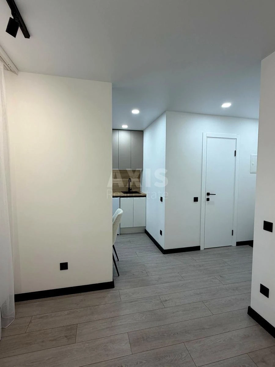 1k apartment pr-t Leonida Kadenyuka 9689422