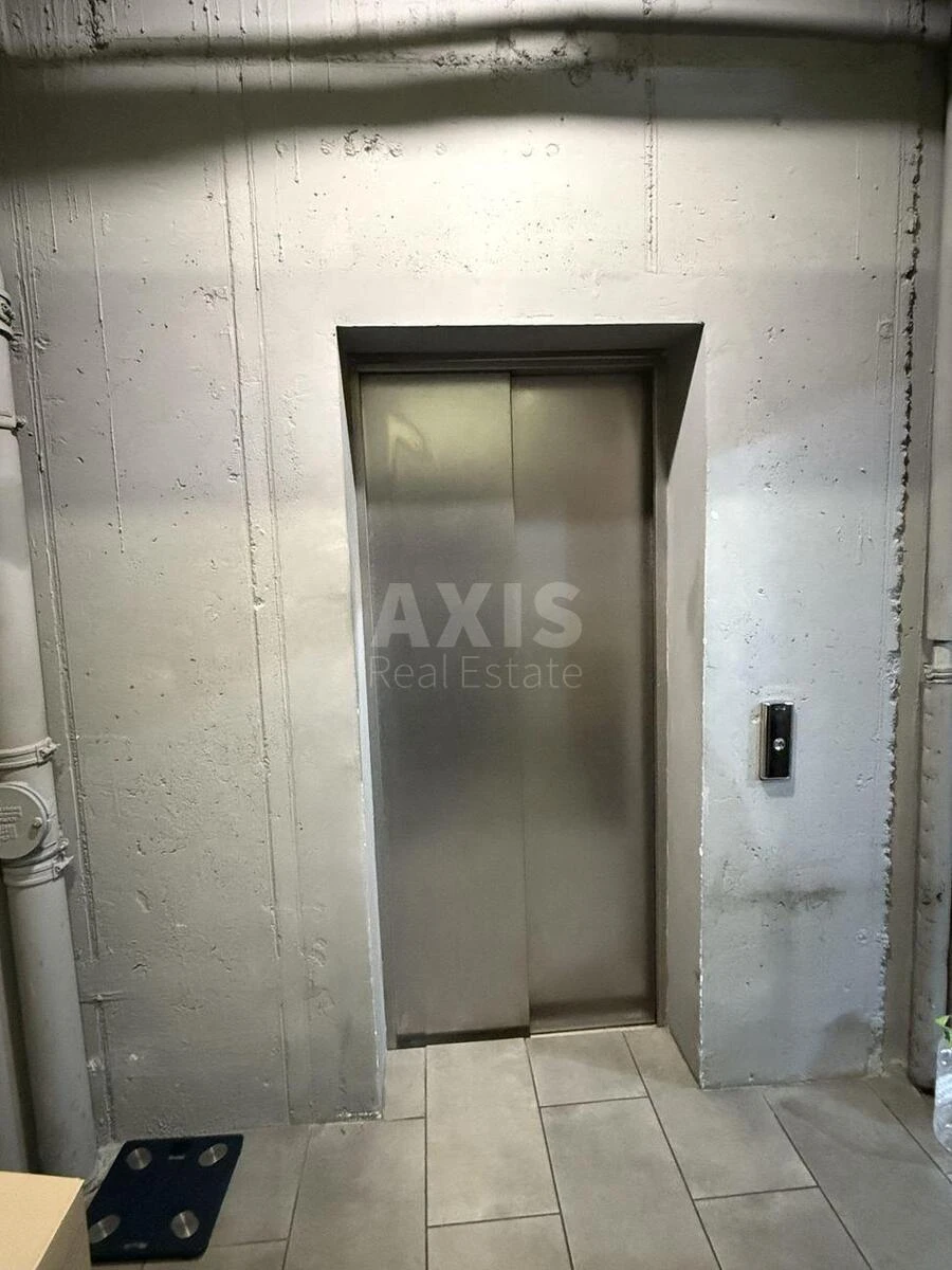 Объект торговли ул. Зверинецкая 27, 295м2600297