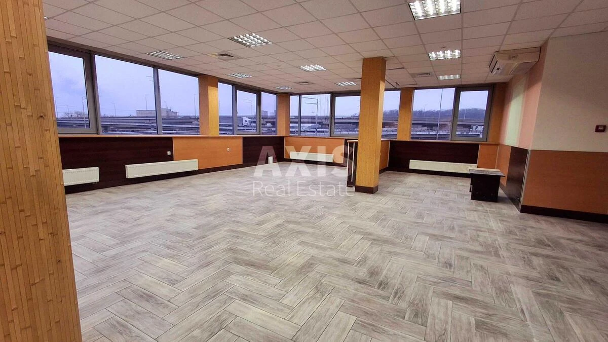 Офис дорога Набережно-Печерская 10Г, 195м2557811