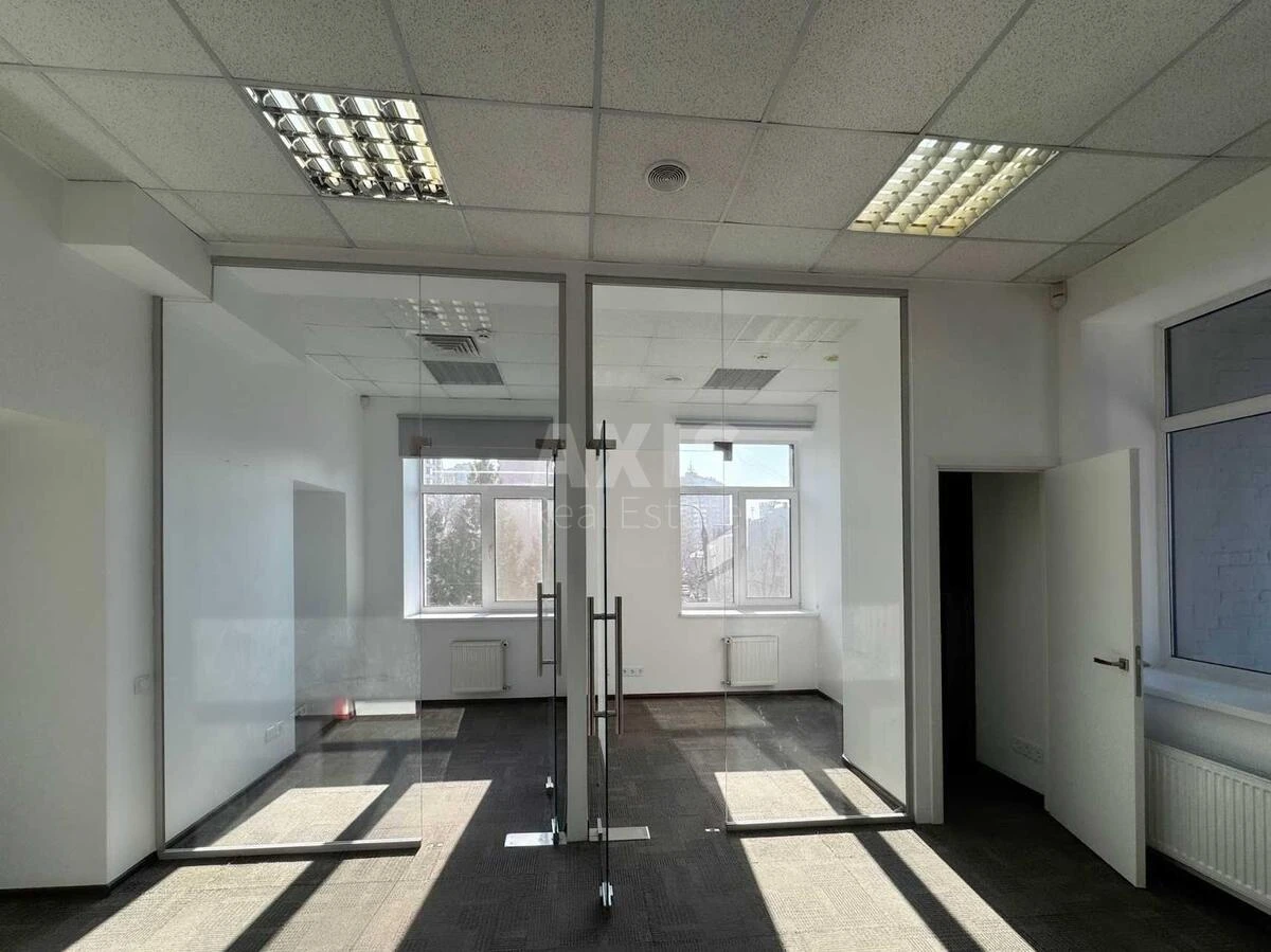 Office vul. Pymonenka Mykoly 13, 399m2646326