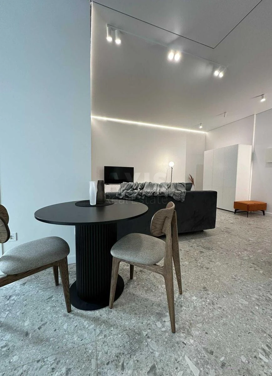 1k apartment pr-t Berestejskij 11Б692830