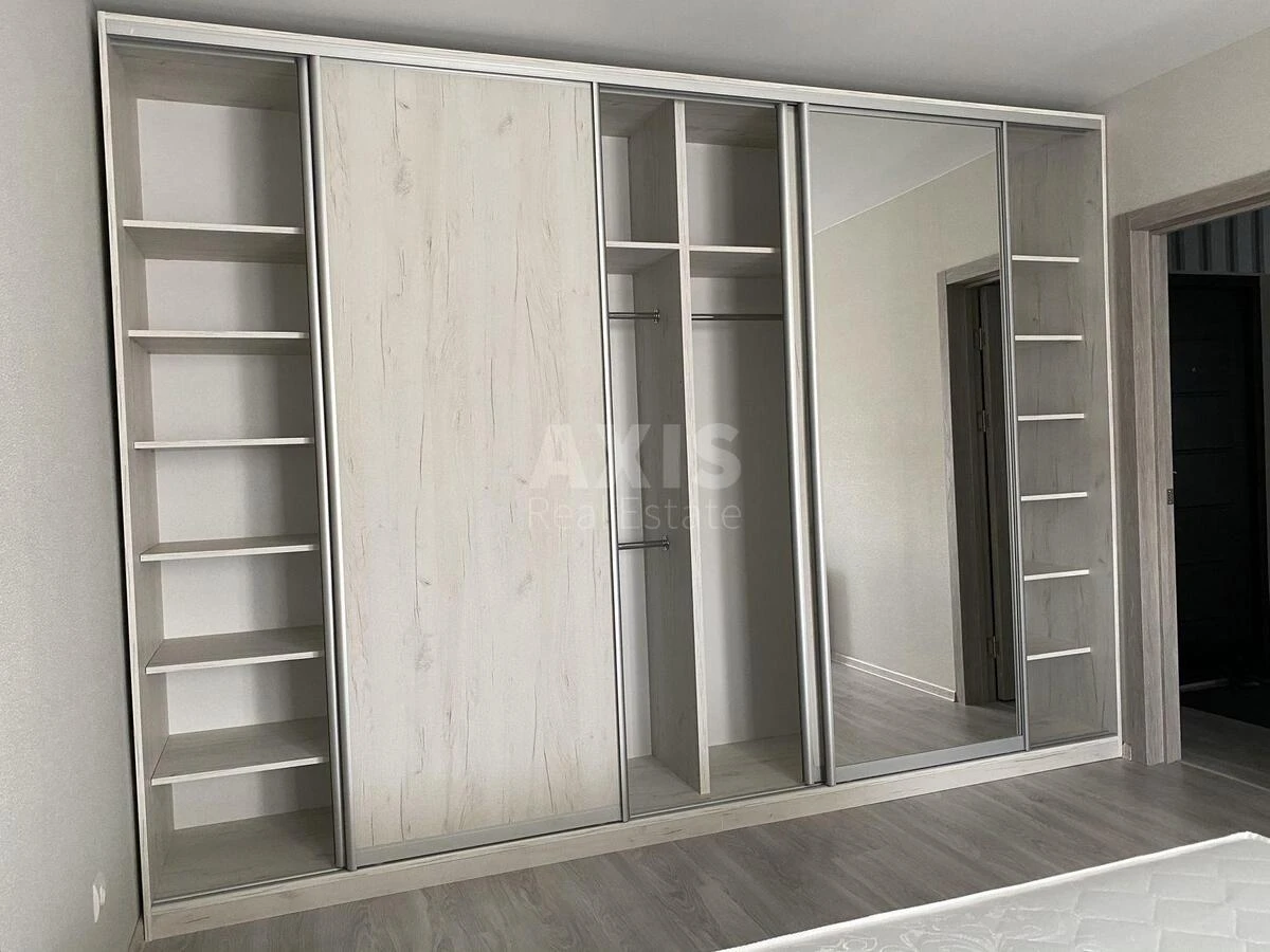 2k apartment vul. Revuc'kogo 13683457