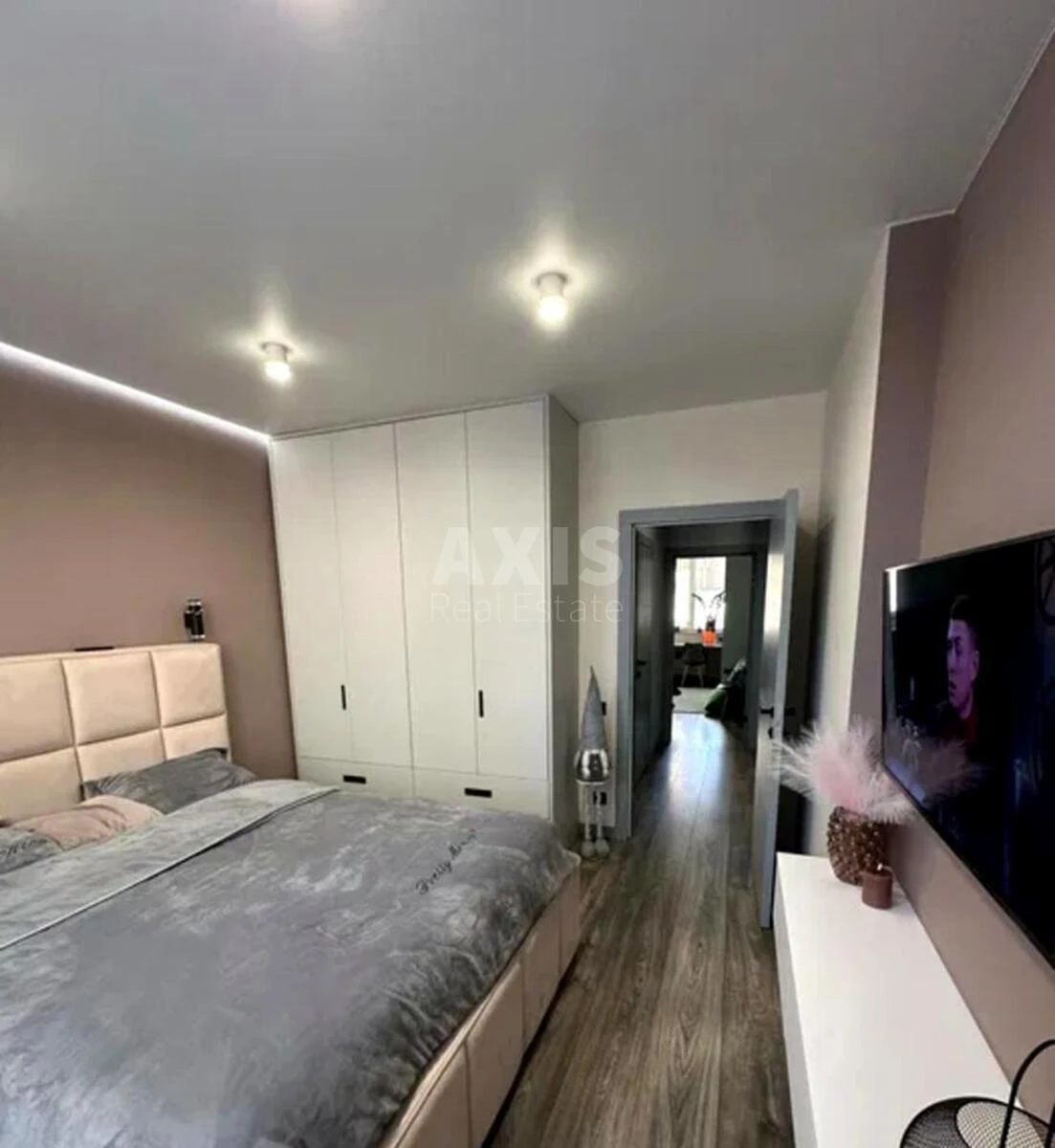 3к квартира ул. Заболотного Академика 15617954