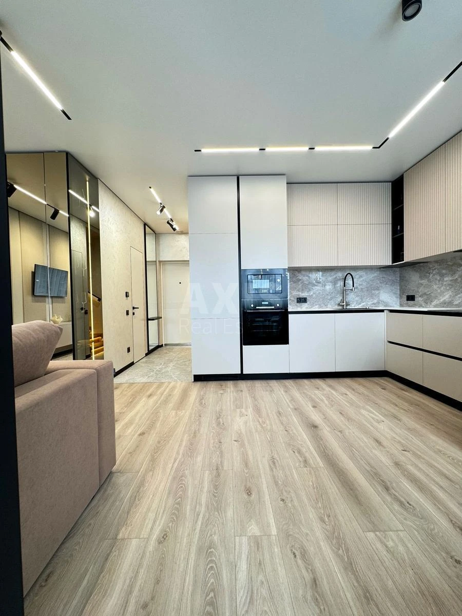 3k apartment vul. L'vivs'ka 156817010