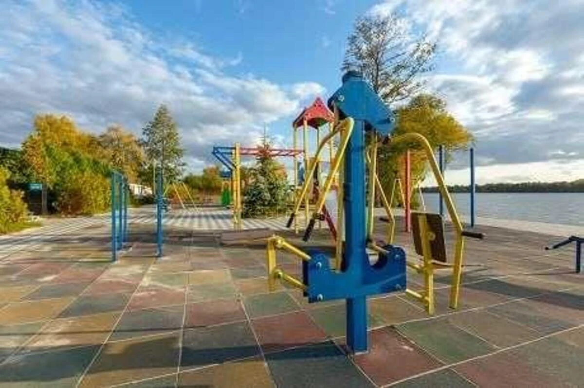 Объект торговли ул. Приозерная 15, 2357м2712065
