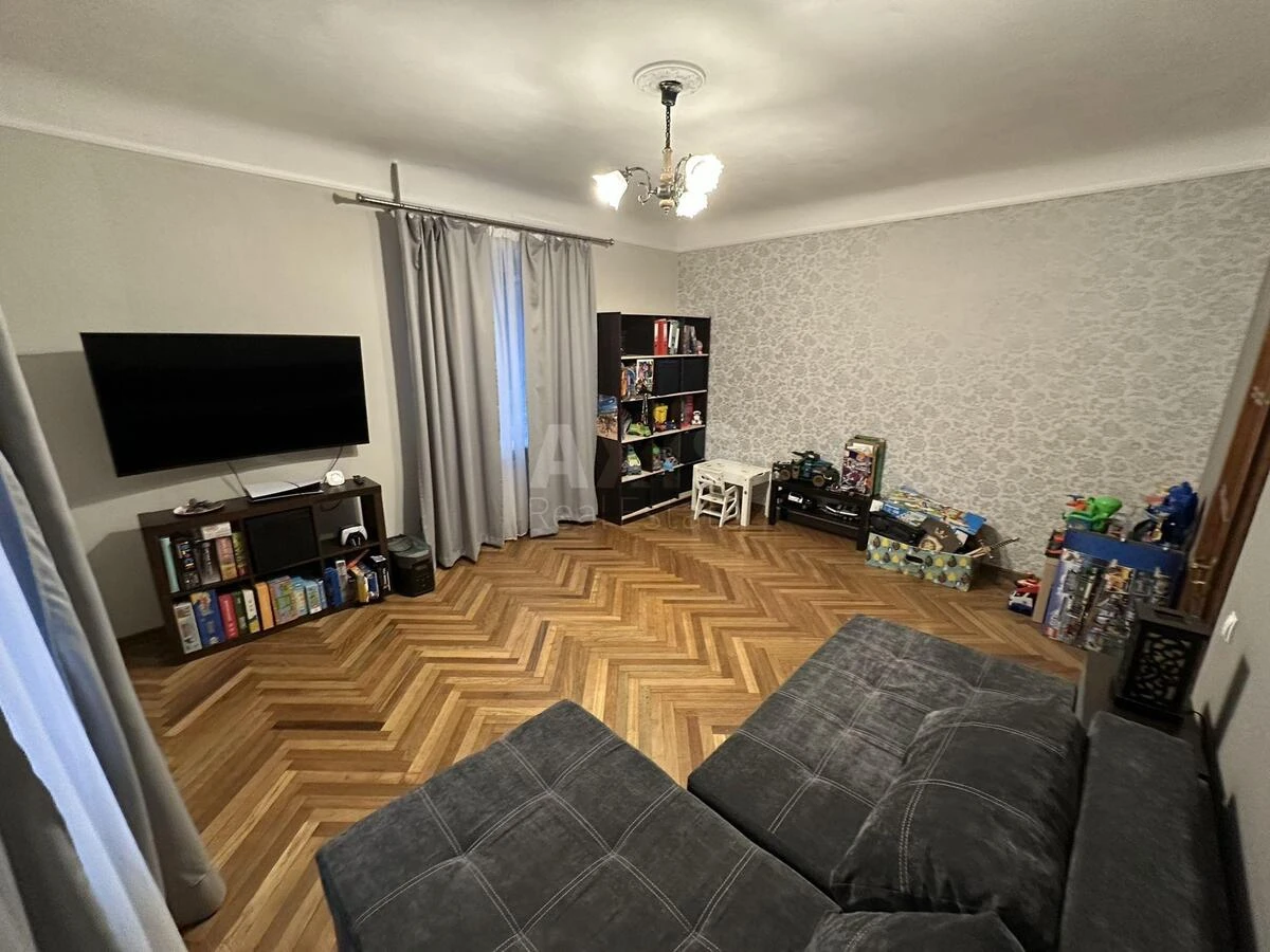 2k apartment vul. Donec'ka 18636153