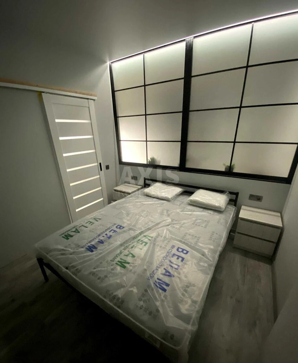 1k apartment vul. Petropavlivs'ka 40687856
