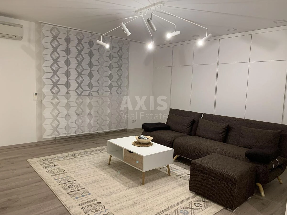 3k apartment vul. Dilova 2Б687600